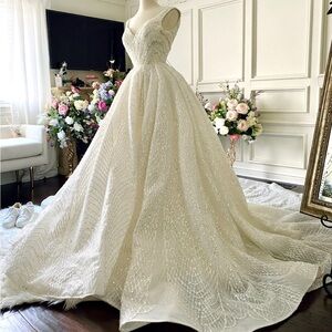 Ballgown Wedding Dress | Swarovski Crystal | Lattice Back | fits sizes 4-12